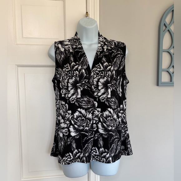 Calvin Klein Tops - Calvin Klein Black and White Floral Blouse